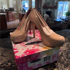 Chinese Laundry Nude Heels | Size 7.5 | Nude Pumps | platform heel/whistle